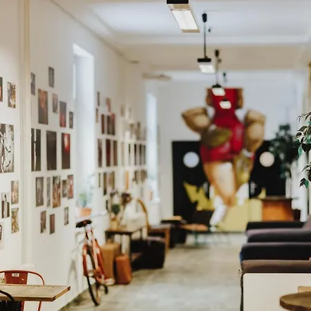 Party Zzz Albergue *