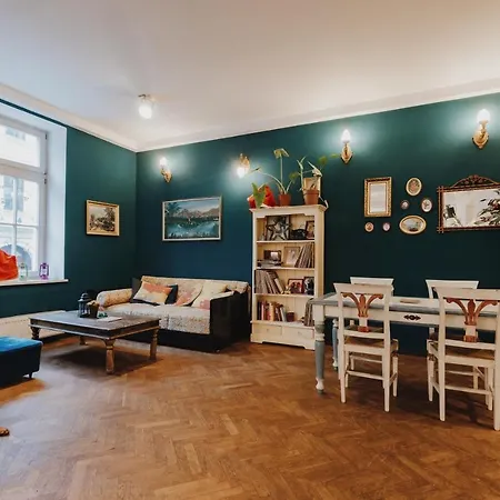 Party Zzz Albergue Liubliana