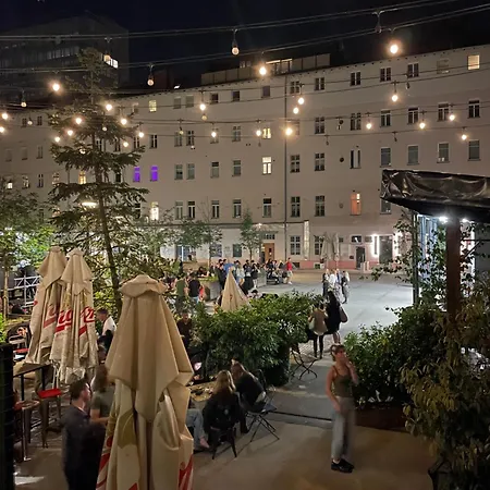 Party Zzz * リュブリャナ